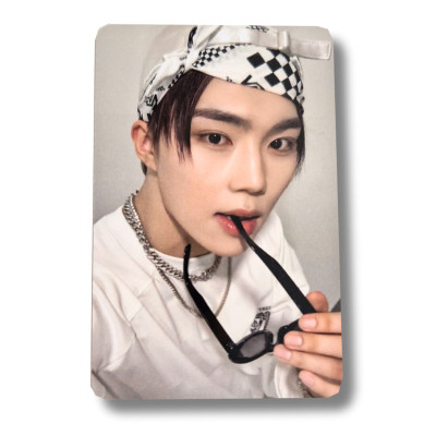 Gunwook [Zerobaseone] Apple Music Photocard Never Say Never Digipack ver. [8297]