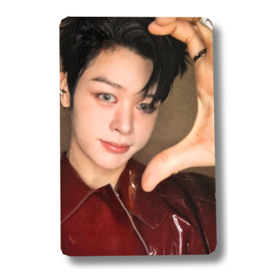 JingXiang [Close Your Eyes] Apple Music Photocard Blackout [9811]