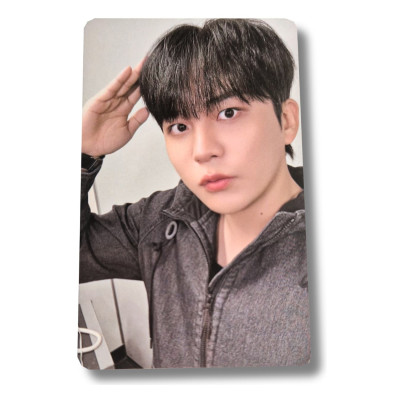 Jongho [ATEEZ] Photocard 8ROOM Pop-Up Ver. A [9882]
