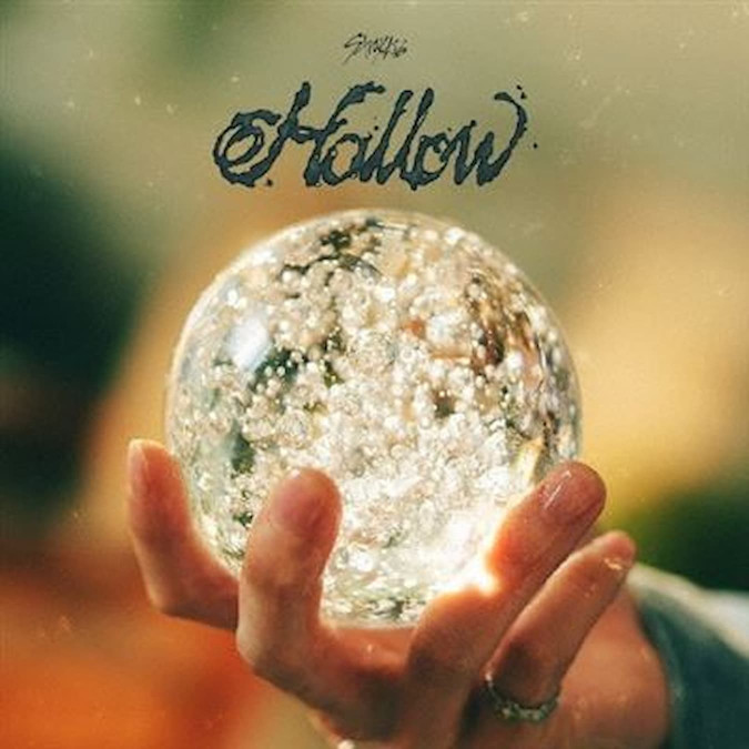 STRAY KIDS - Hollow [Standard Edition] [6491]