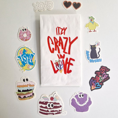 [2ND HAND] ITZY - Crazy In Love [10223]