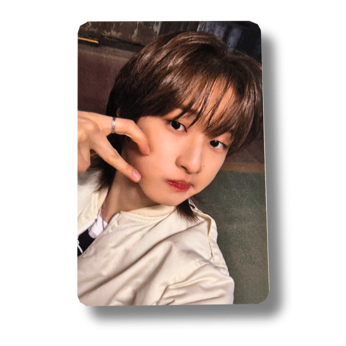 Riaan [HRTZ.WAV] Apple Music Photocard The First Wave [10613]