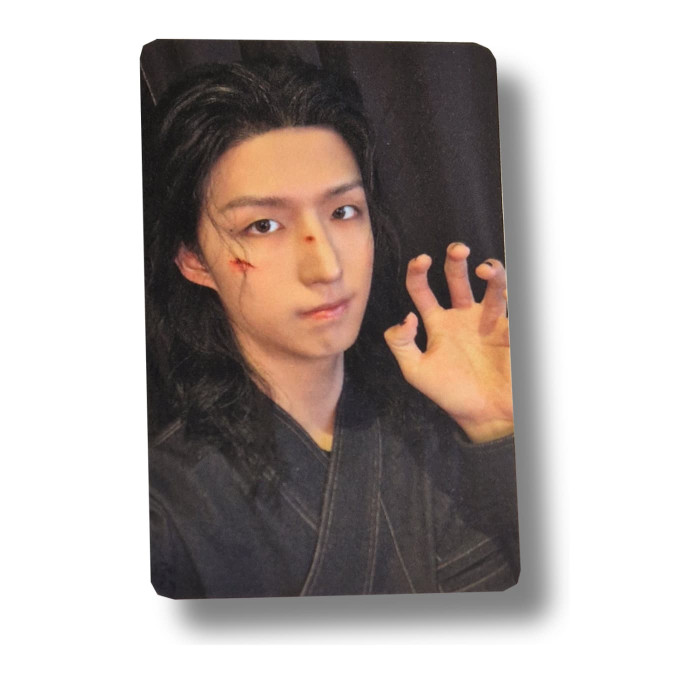 Junhan [Xdinary Heroes] Apple Music Photocard DEAD AND [10760]