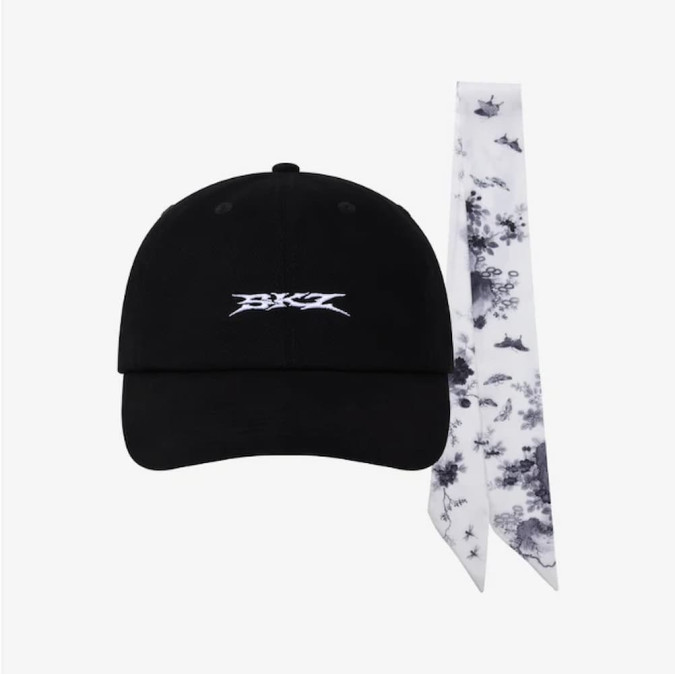 [PRE-ORDER] STRAY KIDS - Bandana Ball Cap ['Run It' Seoul] [11333]