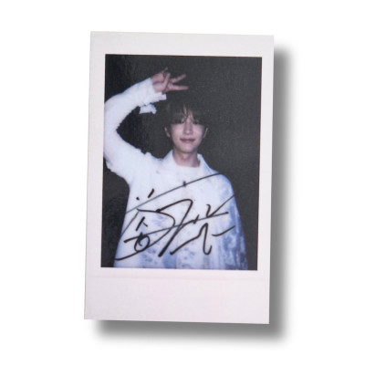 Onew [SHINee] Apple Music Polaroid Photocard Atmos [11571]