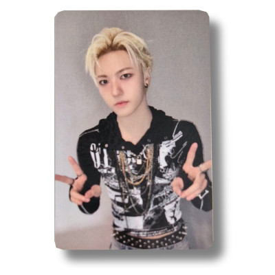 Junghoon [Xikers] Apple Music Photocard Route Zero : The Ora [11760]