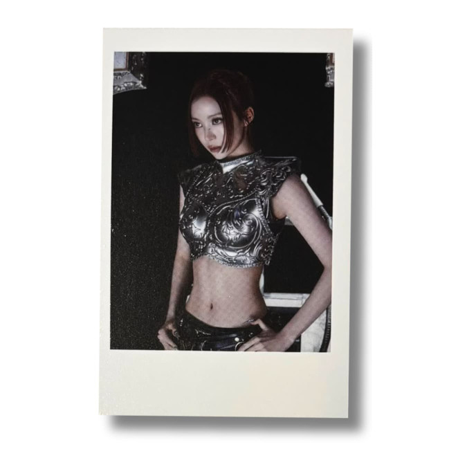 Narin [MEOVV] Ktownu4 Polaroid Photocard Bite Now [11934]
