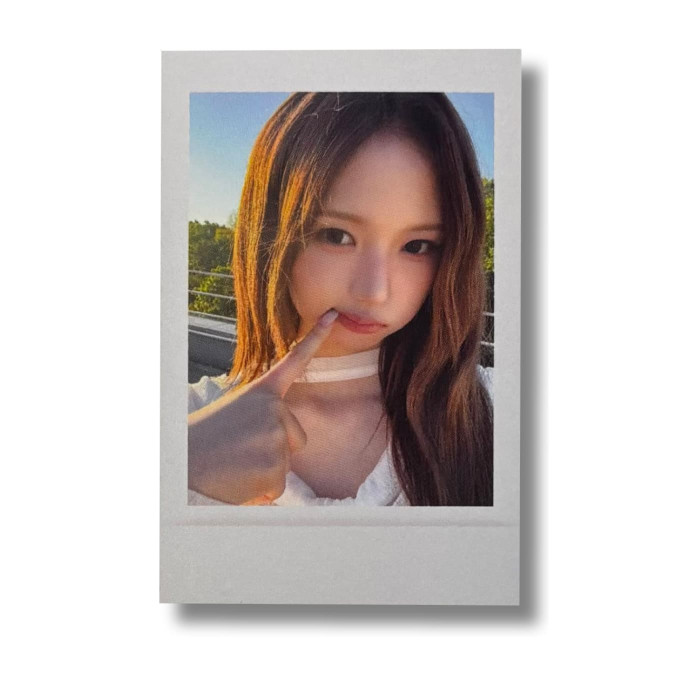 Jiwoo [TRIPLES] Apple Music Polaroid Photocard Love&Pop Pt.1 [11974]