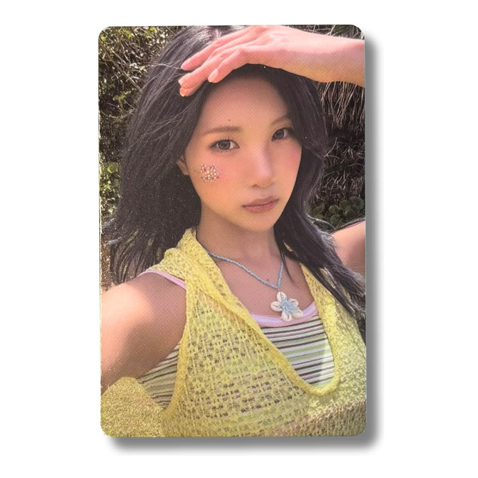 Juun [Hearts2Hearts] Apple Music Photocard Lemon Tang [11994]