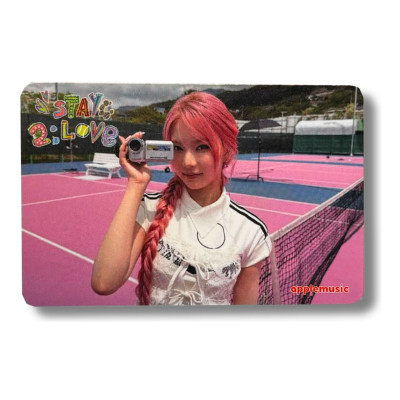 Isa [STAYC] Double-Sided Apple Music Photocard 2:LOVE [12066]