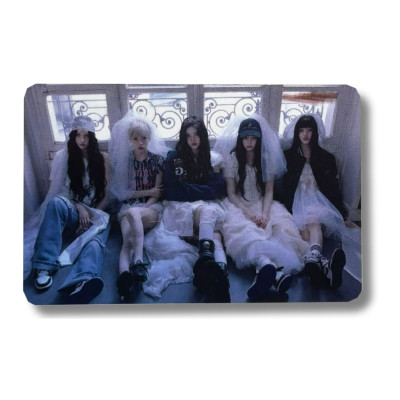 ILLIT Soundwave Group Photocard Mamihlapinatapai [12142]
