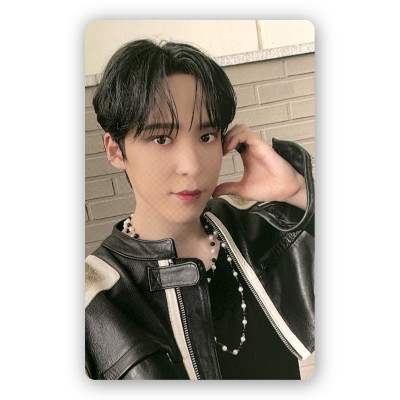 Yunho [ATEEZ] Limited Album Photocard THE WORLD EP1 : MOVEMENT [12537]