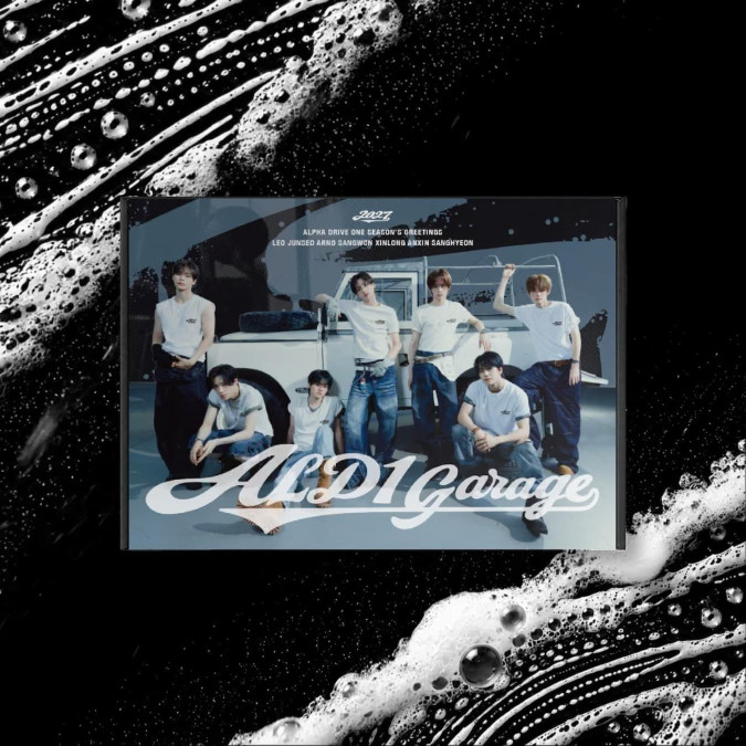 [PRE-ORDER] ALPHA DRIVE ONE - 2027 Season's Greetings [ALD1 Garage] T-Shirt Ver. [12623]