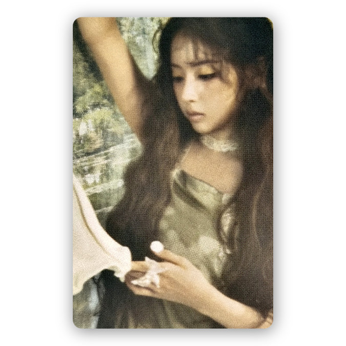 Jiwoo [NMIXX] Apple Music light ver. Photocard MUSE [12637]