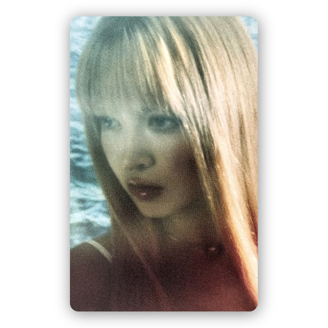 Lily [NMIXX] Apple Music light ver. Photocard MUSE [12640]